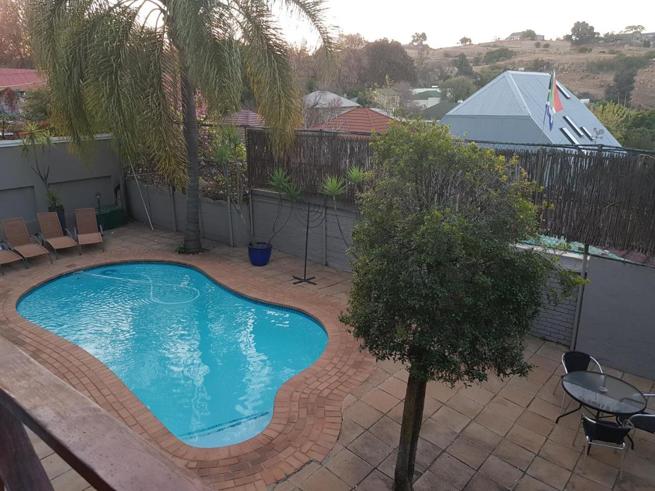 Hotel Mi Casa Su Casa à Randburg Extérieur photo