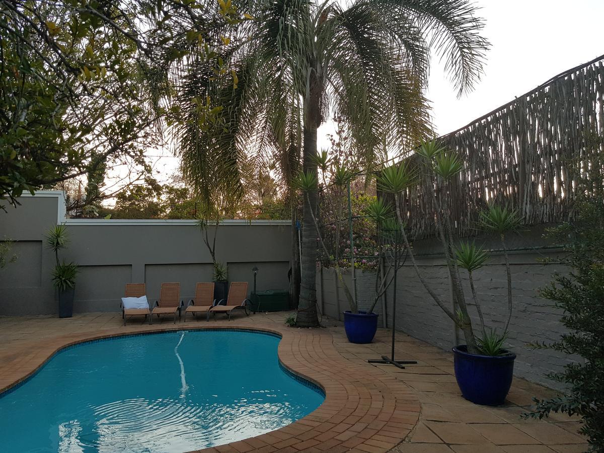 Hotel Mi Casa Su Casa à Randburg Extérieur photo