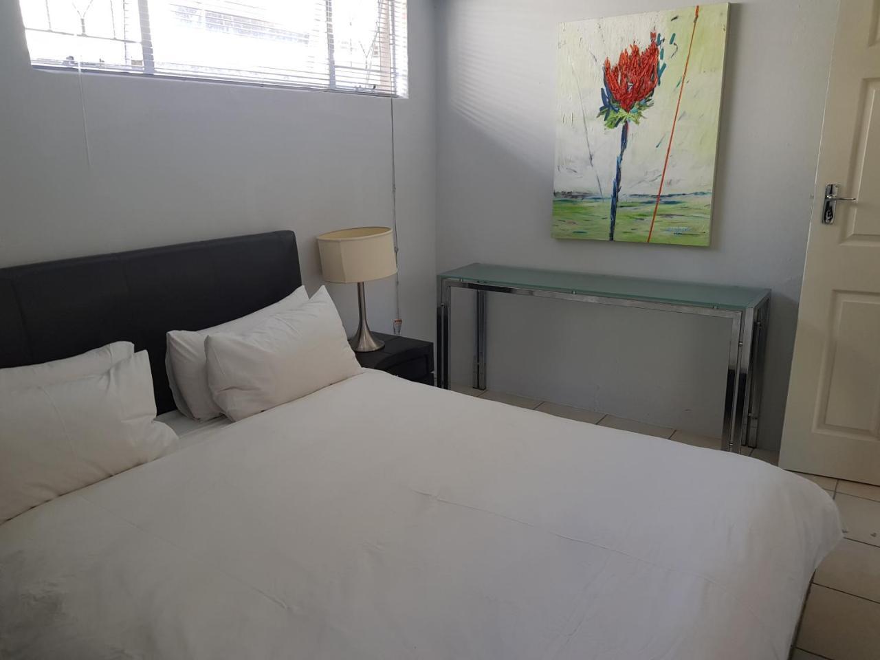 Hotel Mi Casa Su Casa à Randburg Extérieur photo